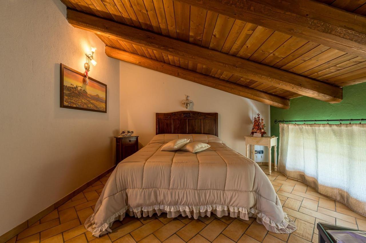 Villa Agriturismo Il Nido Di Bacco à Saluces Extérieur photo
