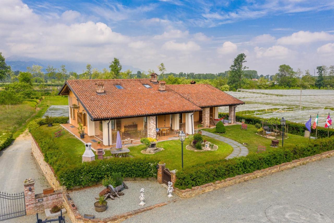 Villa Agriturismo Il Nido Di Bacco à Saluces Extérieur photo
