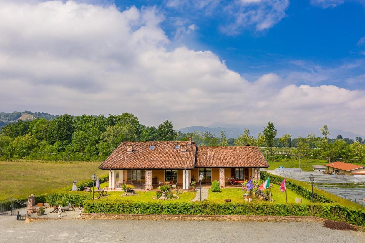 Villa Agriturismo Il Nido Di Bacco à Saluces Extérieur photo